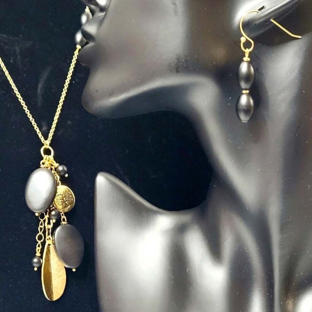 Hand Crafted Matte Onyx 14K Gold Plated 26" Necklace  With Earrings Set